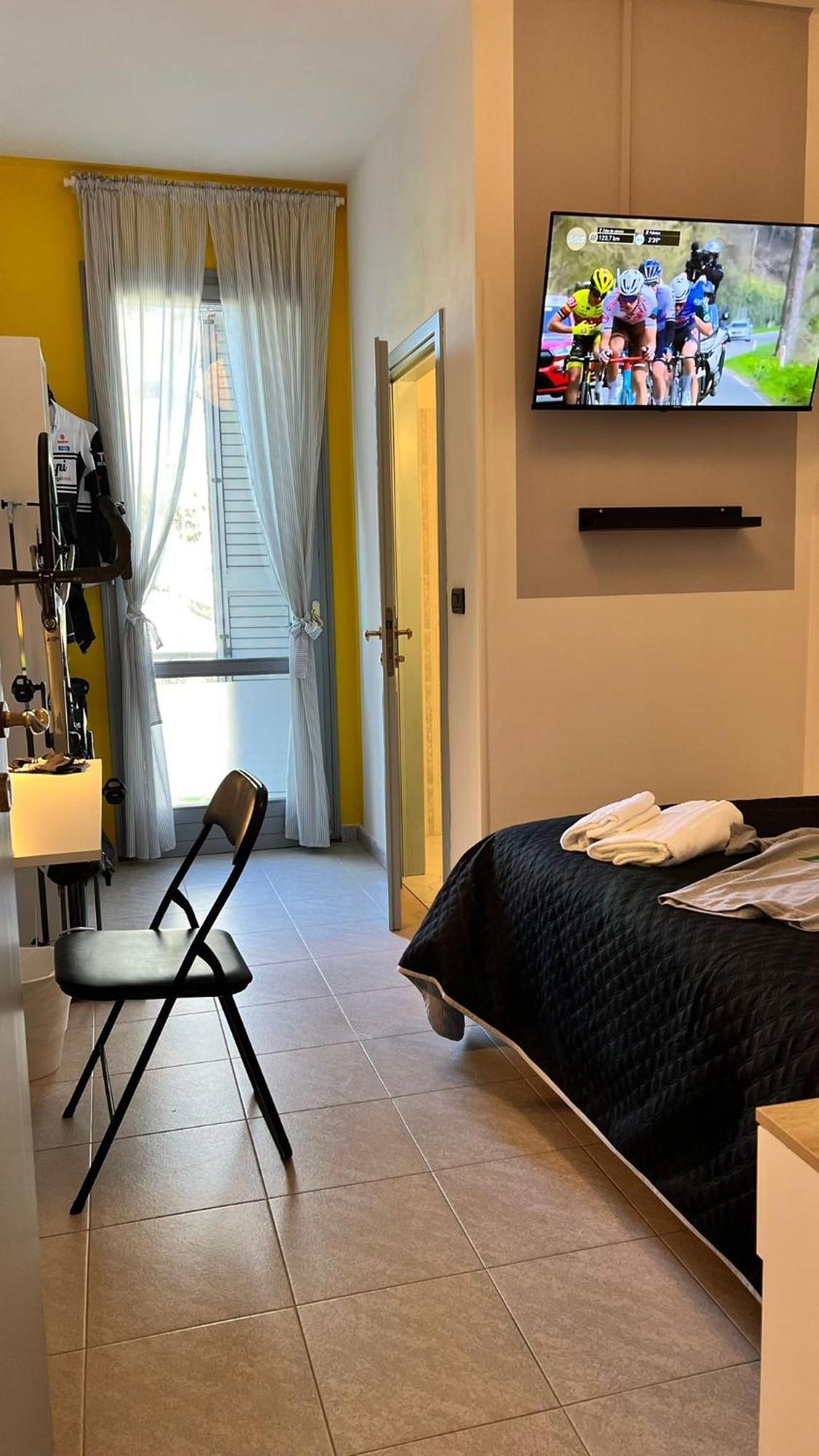 Zappi Cycling Hotel Riolo Terme Bagian luar foto