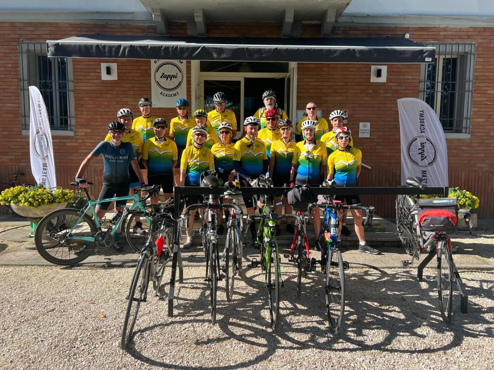 Zappi Cycling Hotel Riolo Terme Bagian luar foto